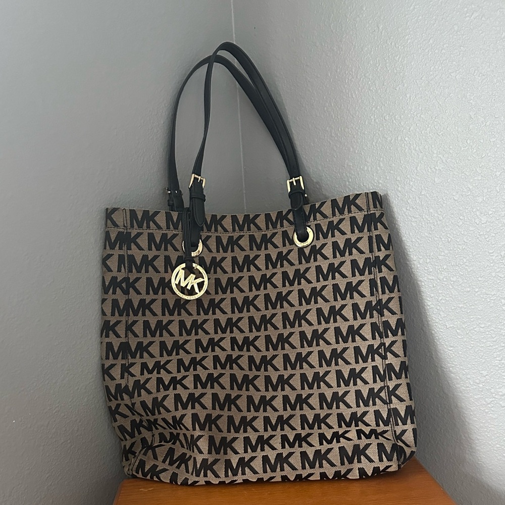 Michael Kors Black and Gold Accent Bag
